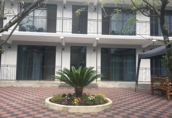 ALEX S HOUSE has Balcony rooms