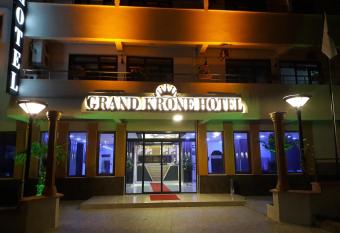 Grand Krone Hotel allows 18 year olds to book a room