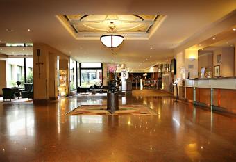 Millennium Hotel Paris Charles De Gaulle allows 18 year olds to book a room