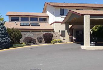 SureStay Hotel by Best Western Ellensburg allows 18 year olds to book a room