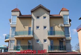 Quattro soli has Balcony rooms