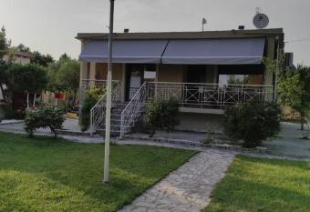 Villa Soula has Balcony rooms