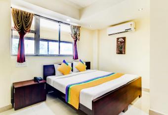 Itsy By Treebo - Aditya allows 18 year olds to book a room