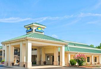 Days Inn by Wyndham Covington has Smoking rooms