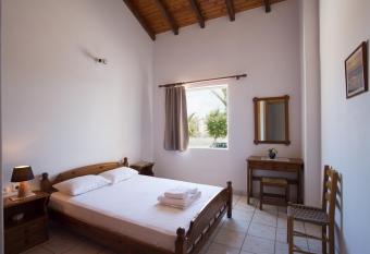 Ambelakia Studios has Balcony rooms