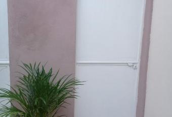 Quitinete em Itagua   allows 18 year olds to book a room