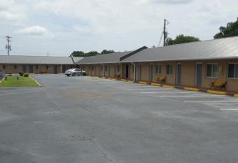River Heights Motel has Smoking rooms