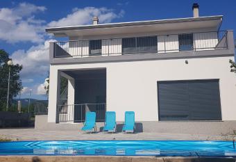 M&M apartments has Balcony rooms