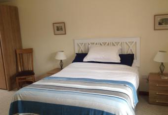 Meadowview allows 18 year olds to book a room