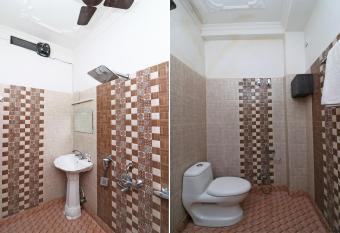 OYO 40815 Krish Residency allows 18 year olds to book a room