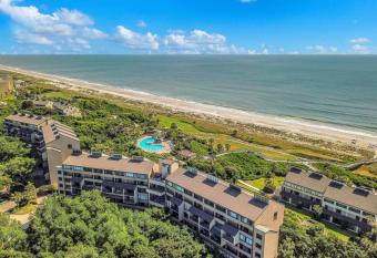 Beach Walker has Balcony rooms