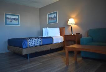 Satellite Inn has Smoking rooms