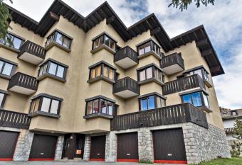 Chesa Gordona 1 - Celerina has Balcony rooms