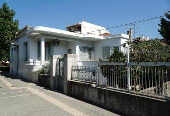 Aggelis Traditional Appartment allows 18 year olds to book a room