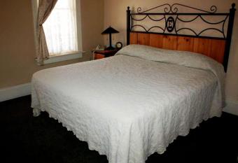 Hotel Eklund allows 18 year olds to book a room