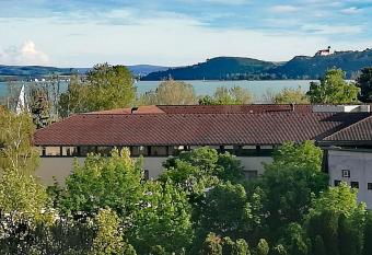 seeYOU apartment Balatonf  red has Balcony rooms