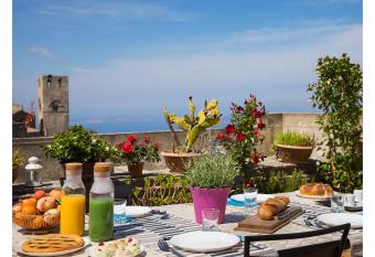 Bella Vista b&b has Balcony rooms