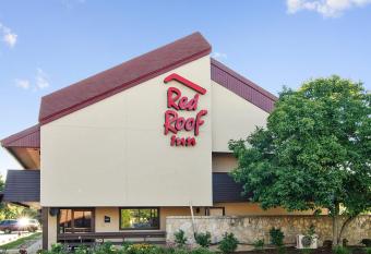 Red Roof Inn Canton allows 18 year olds to book a room