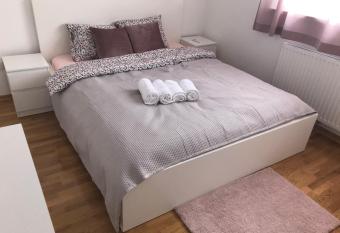 Apartman STAR allows 18 year olds to book a room