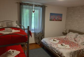 CA  VIRASOLELH has Balcony rooms