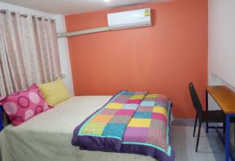 Big Mango@88 house has Balcony rooms