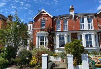 Anne   s House allows 18 year olds to book a room