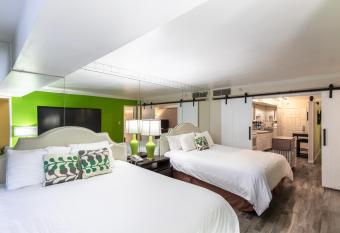 Stay Together Suites on The Strip - 2 Bedroom 1124 allows 18 year olds to book a room
