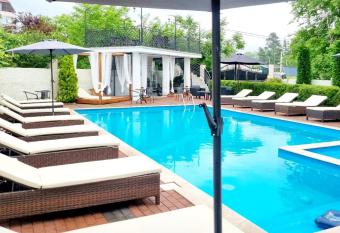 New House Kobuleti has Balcony rooms