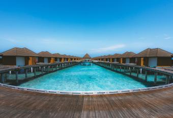 VARU by Atmosphere - Premium All Inclusive with Free Transfers allows 18 year olds to book a room