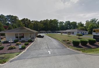 Crown Inn Motel Yorktown has Smoking rooms