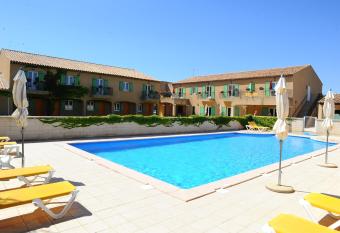 Hotel Terricia   Maussane has Balcony rooms