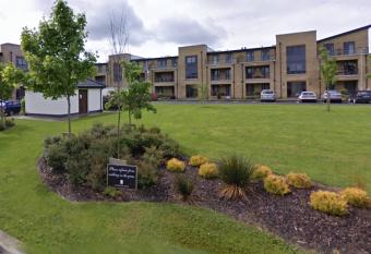 DUBLIN DUNBOYNE CASTLE GUEST - Super King ensuite has Balcony rooms