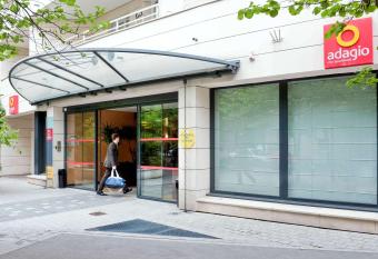 Aparthotel Adagio La D  fense Le Parc has Balcony rooms