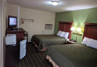 Benton Inn has Smoking rooms