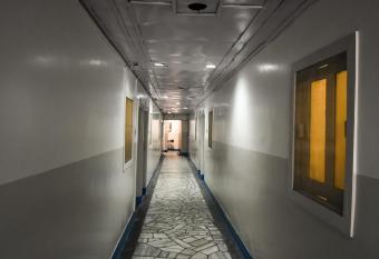 OYO Flagship Hotel Four Season allows 18 year olds to book a room