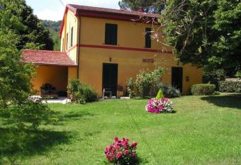 a casa di antonio has Balcony rooms