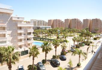 ACV - Valparaiso - 2   linea, planta 3, norte allows 18 year olds to book a room