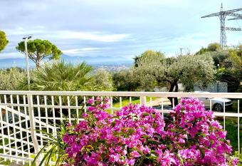 Villa Elisa has Balcony rooms