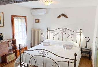 Villa sulle colline del Prosecco - Casa di Gaia allows 18 year olds to book a room