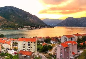 Apartments Jovana has Balcony rooms