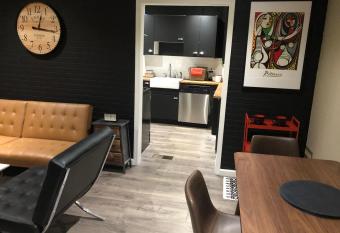 VacaStay on Scandia Way has Balcony rooms