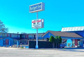 Budget Inn has Balcony rooms