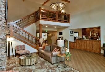 Grandstay Hotel & Suites allows 18 year olds to book a room