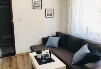 Pokoje i Apartamenty 200 m do pla  y has Balcony rooms