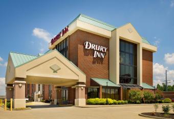 Drury Inn Paducah allows 18 year olds to book a room