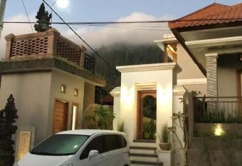 The Villa s Kubu Sandan has Balcony rooms