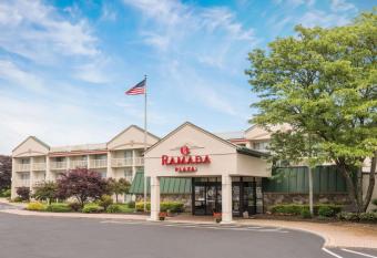 Ramada Plaza Portland has Balcony rooms