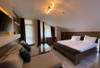 Deluxe 707 has Balcony rooms