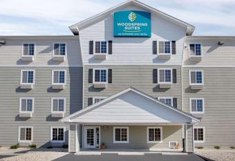 WoodSpring Suites Richmond Colonial Heights Fort Lee has Smoking rooms