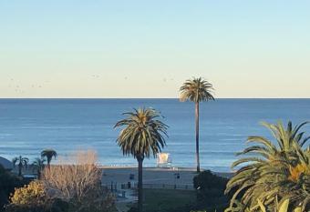 Moonlight Beach Motel has Balcony rooms